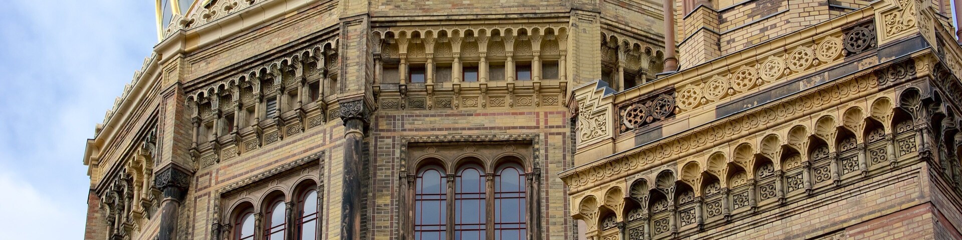 Torstrasse showing a castle