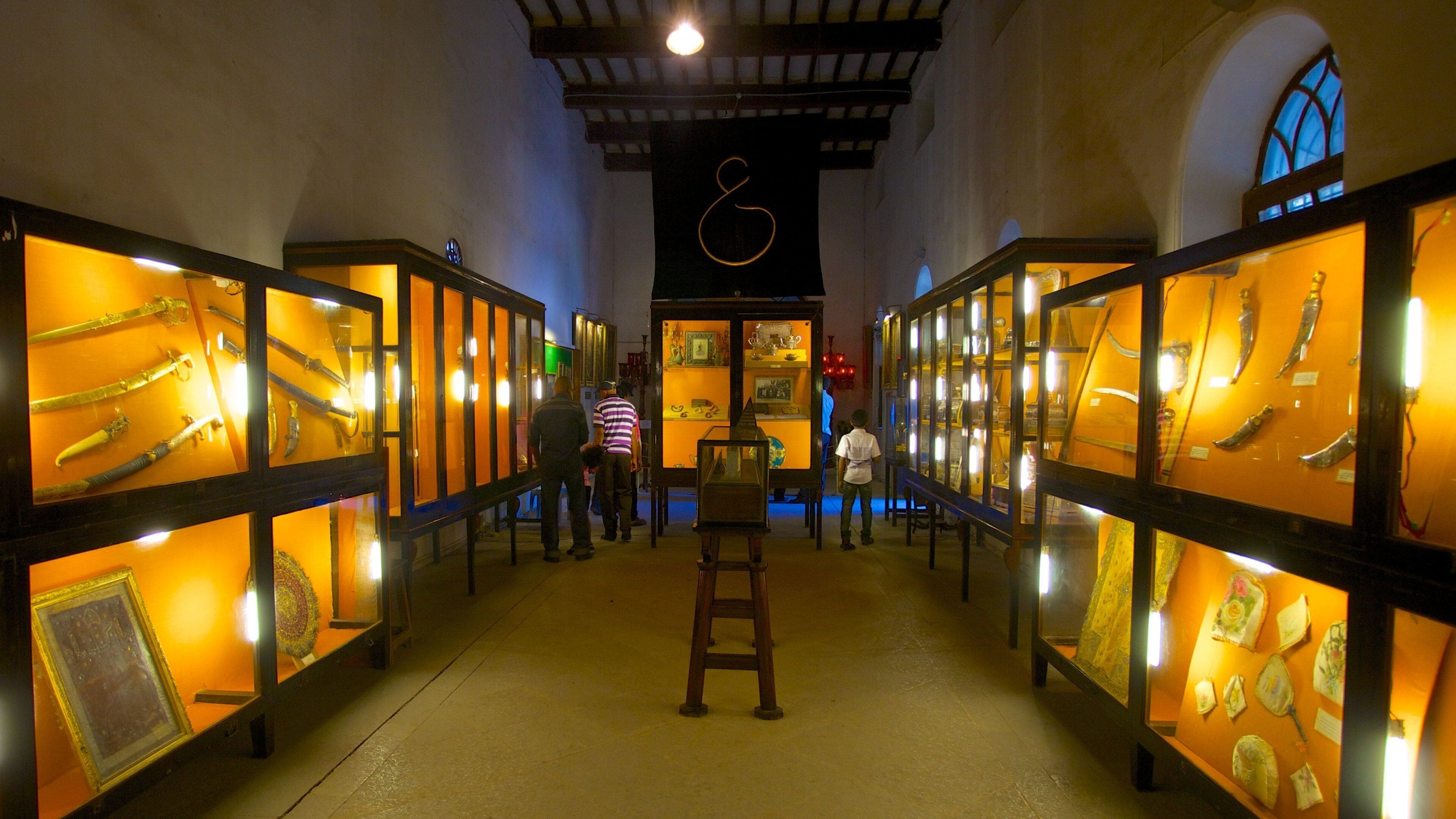 Museo de Nizam mostrando vistas de interior