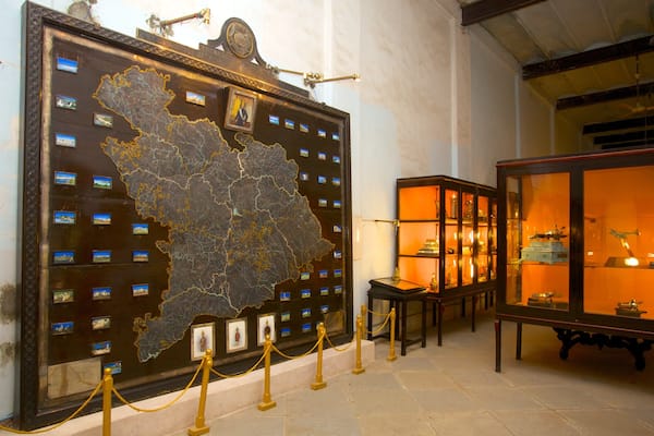 Purani Haveli mit einem Innenansichten