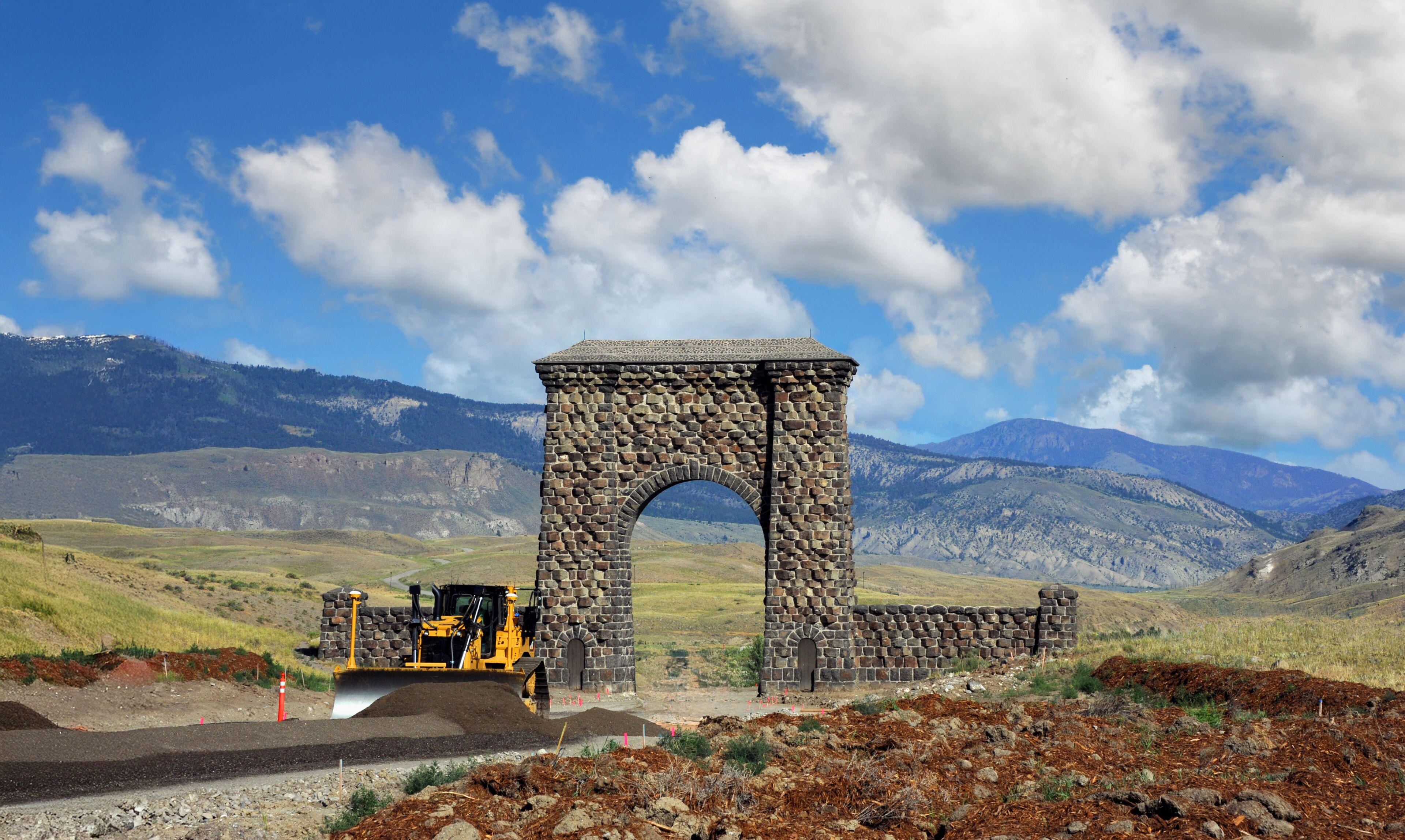 Yellowstone Construction at Arch