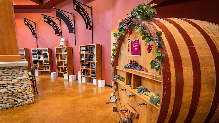 Mount Pleasant Winery featuring interior views