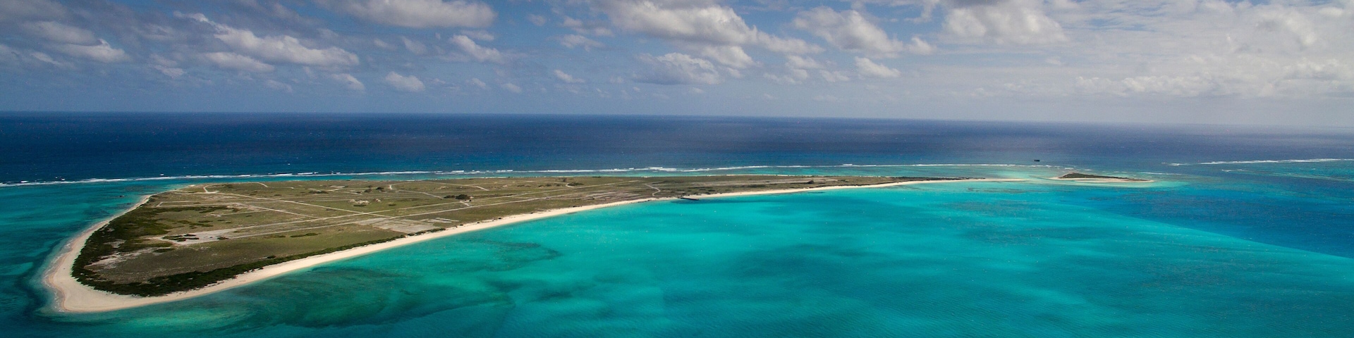 Eastern Island. Midway Atoll National Wildlife Refuge and Battle of Midway National Memorial, part of Papah?naumoku?kea Marine National Monument. Located in the northwest Hawaiian Islands, though not part of the state of Hawaii.