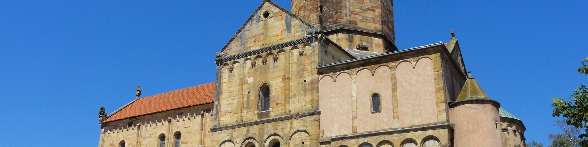 Alsace, Bas-Rhin, Rosheim, Église romane Saints-Pierre-et-Paul (XIIe) (PA00084909, IA00075638).