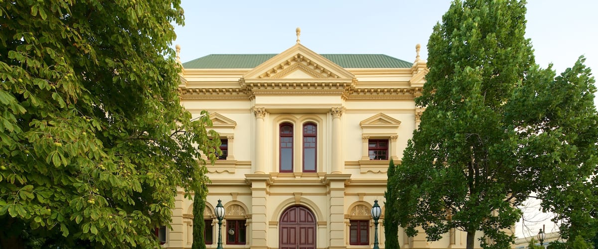 Albert Hall Convention Centre featuring heritage architecture