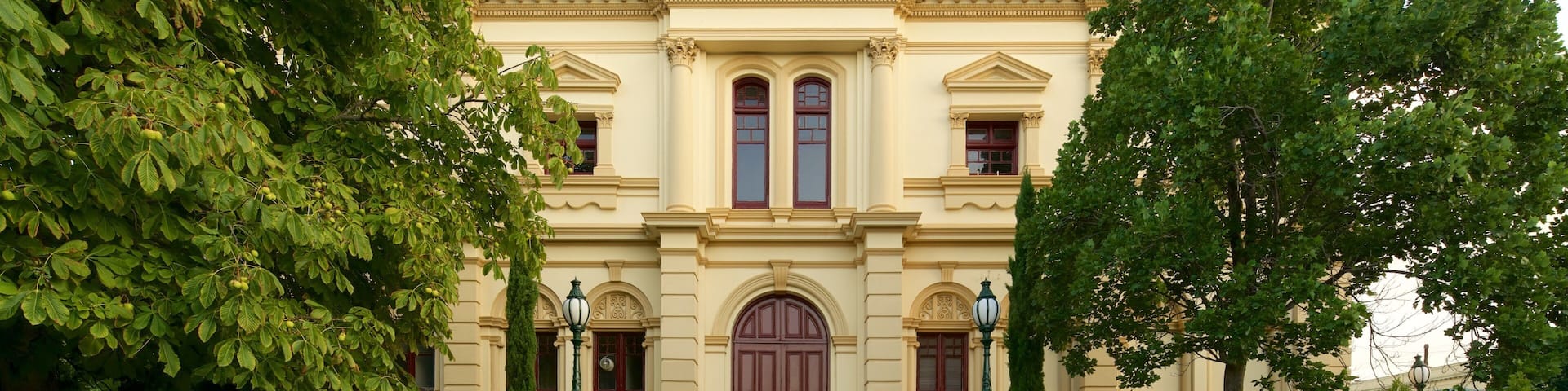 Albert Hall Convention Centre featuring heritage architecture