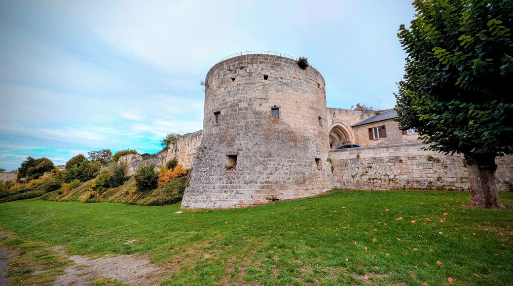 奥夫里克库希城堡