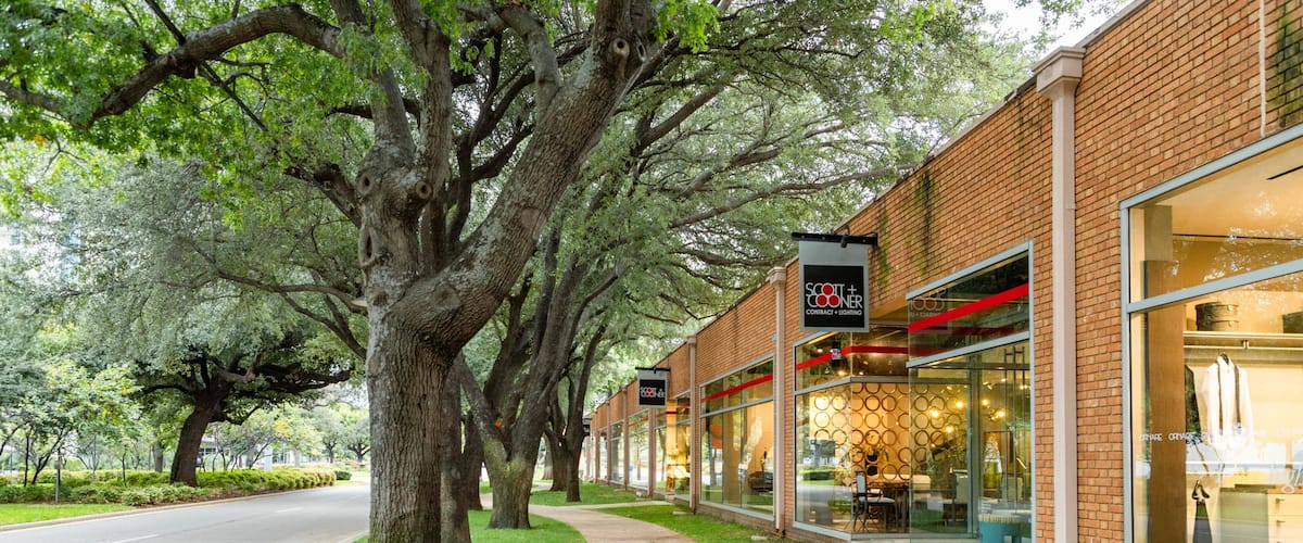 Dallas Design District showing signage