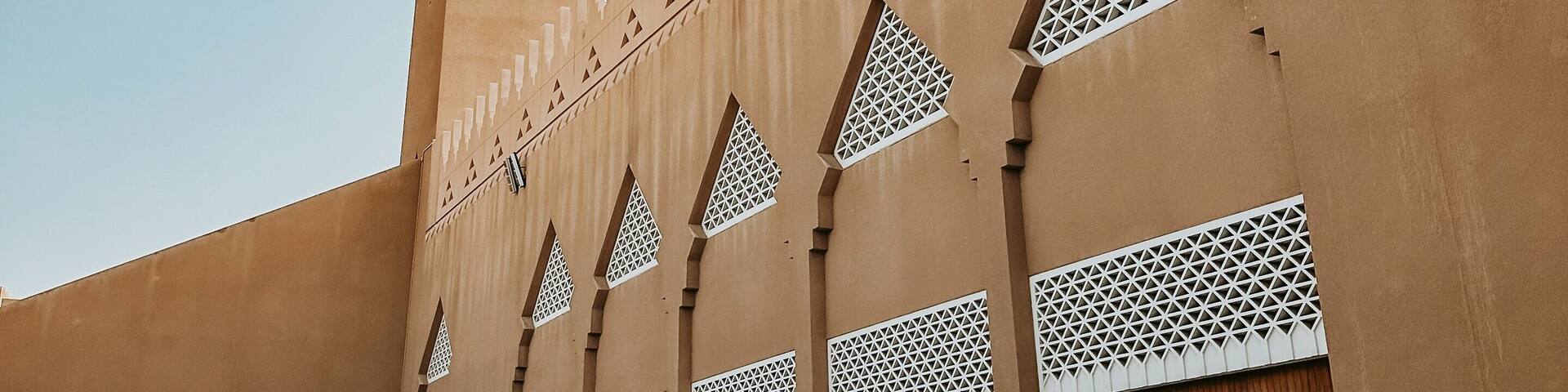 Picturesque view of Masjid Diplomatic Quarters in Riyadh, Saudi Arabia