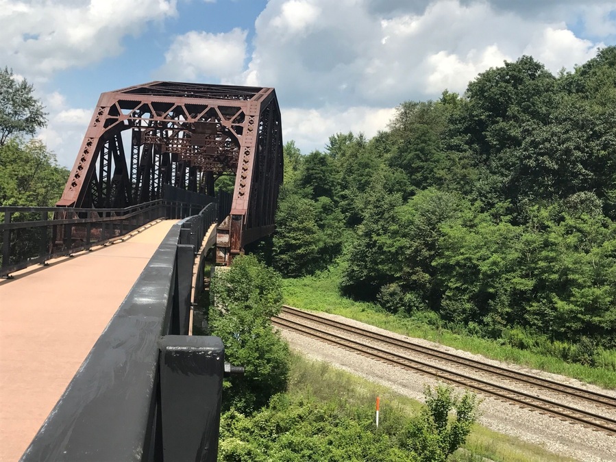Beautiful bridge and trail running over this railway #greatalleghanypassagetrail