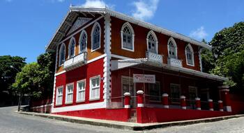 #Olinda #Unesco
Olinda foi fundada em 1535 e é a mais antiga entre as cidades brasileiras declaradas Patrimônio Histórico e Cultural da Humanidade pela UNESCO. Olinda abriga dezenas de igrejas e conventos barrocos de inestimável valor histórico e mantém o seu traçado urbano colonial. Foi também eleita a primeira Capital Brasileira da Cultura.
Olinda was founded in 1535 and is the oldest among Brazilian cities declared a World Heritage Site by UNESCO. Olinda houses dozens of baroque churches and convents of inestimable historical value and maintains its colonial urban layout. It was also elected the first Brazilian Capital of Culture.