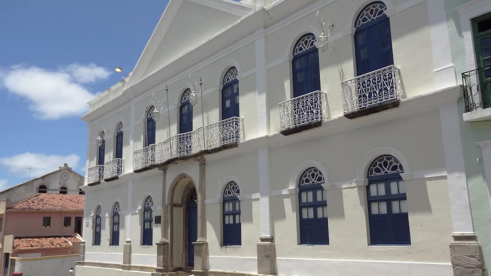 #Olinda #Unesco
Olinda foi fundada em 1535 e é a mais antiga entre as cidades brasileiras declaradas PatrimÎnio Histórico e Cultural da Humanidade pela UNESCO. Olinda abriga dezenas de igrejas e conventos barrocos de inestimåvel valor histórico e mantém o seu traçado urbano colonial. Foi também eleita a primeira Capital Brasileira da Cultura.
Olinda was founded in 1535 and is the oldest among Brazilian cities declared a World Heritage Site by UNESCO. Olinda houses dozens of baroque churches and convents of inestimable historical value and maintains its colonial urban layout. It was also elected the first Brazilian Capital of Culture.