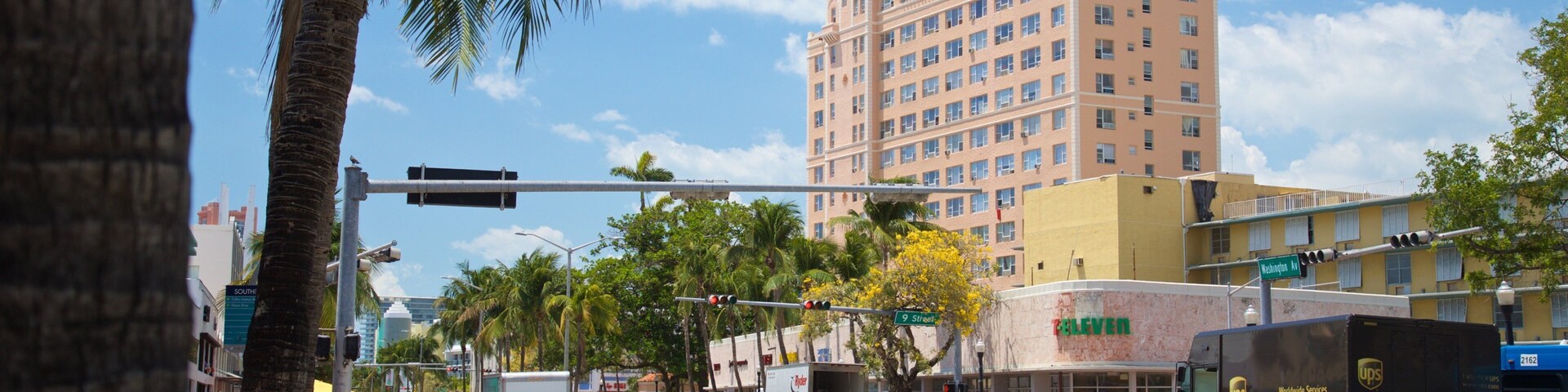 Espanola Way and Washington Avenue