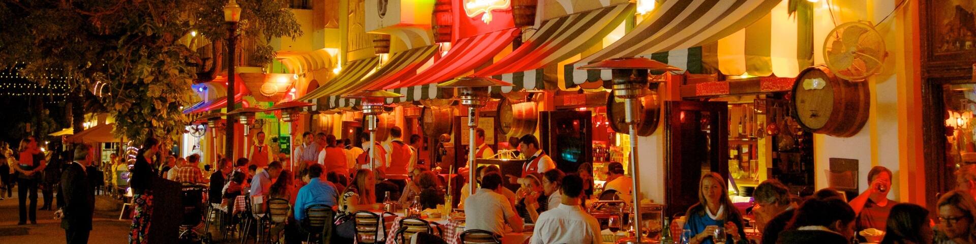 Espanola Way and Washington Avenue das einen Nachtleben, Straßenszenen und Essen im Freien