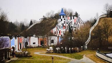 Day trip from Vienna, just to see beautiful creations by Hundert Wasser