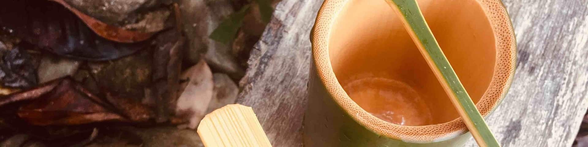 Hot Chocolate from a bamboo cup? A quick break by the Khao Sok river when canoeing...as a passenger only ;) We even got to keep the cups. Best souvenir ever ❣️
#thailand #khaosoknationalpark #Khaosokriver #canoeing #rainforest #bamboo #travel #explore #nature #handmade #discover #backpacking
