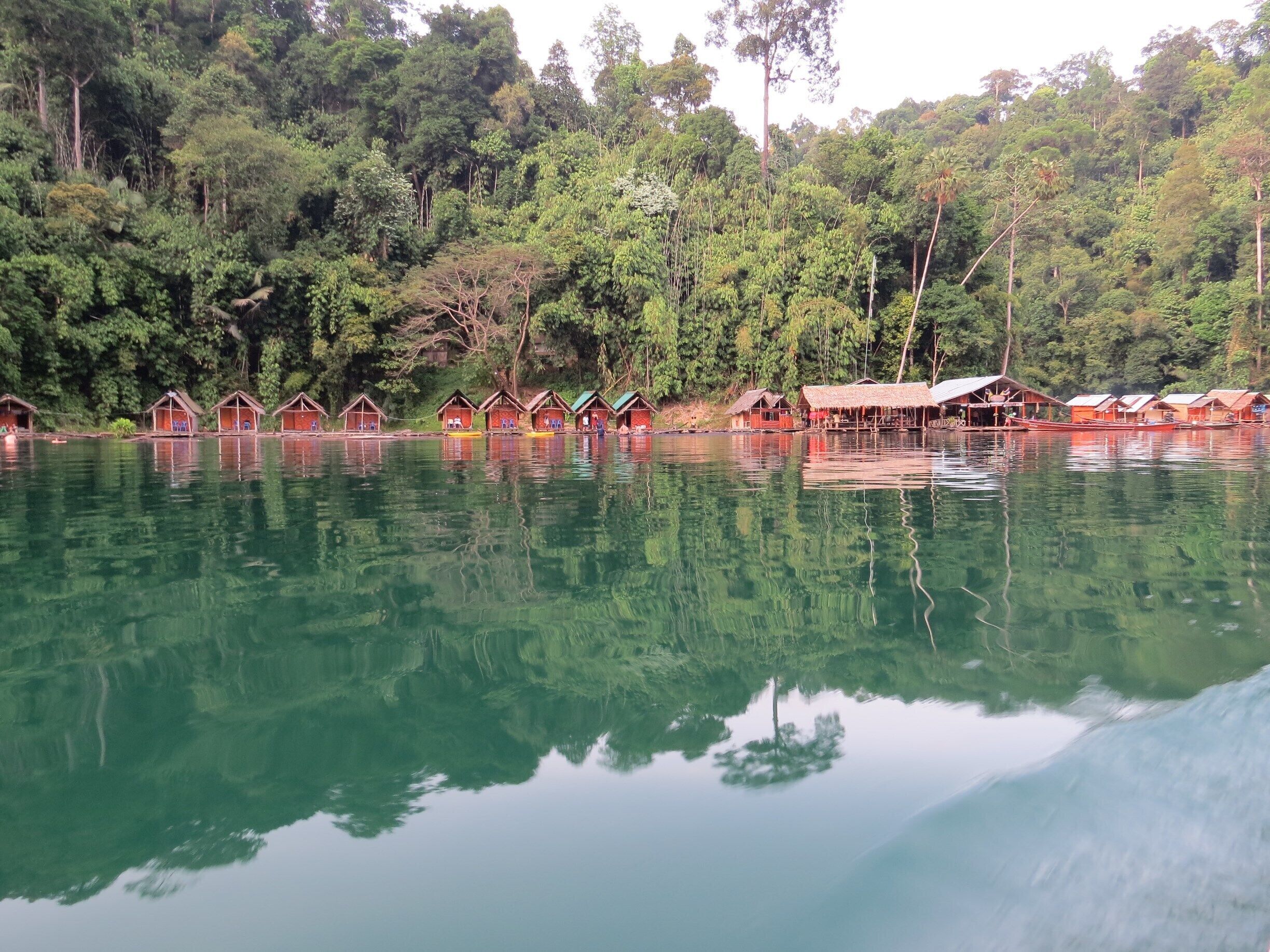 Khao Sok National Park. We slept in the huts it was so beautiful to wake up in this area. #Thailand