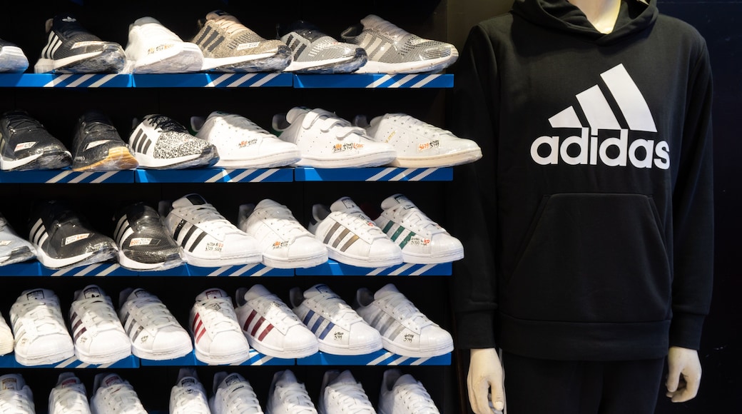 Sneaker Street showing shopping and interior views