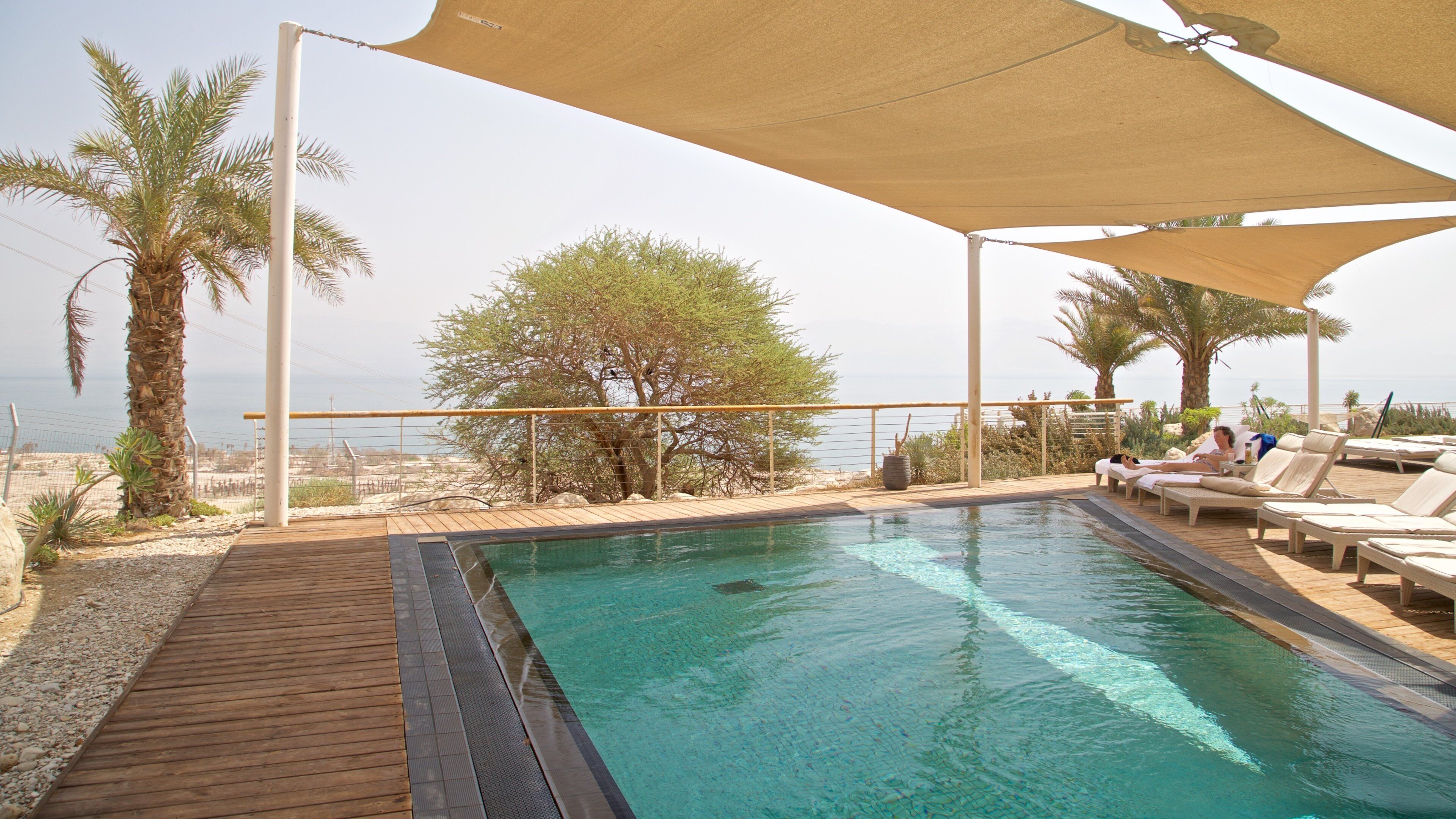 Vườn thực vật Ein Gedi có tính năng bể bơi