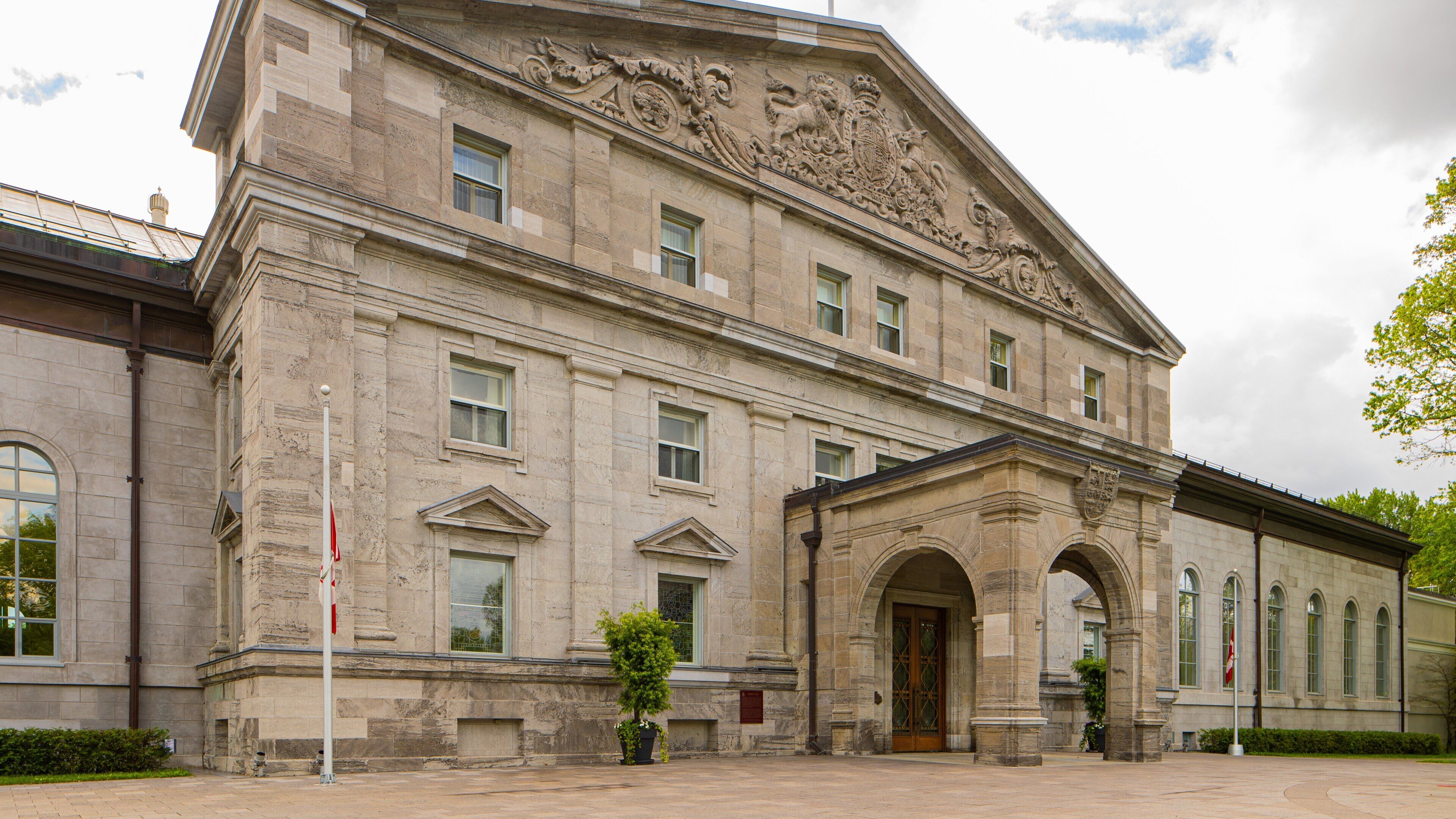 Rideau Hall showing heritage architecture