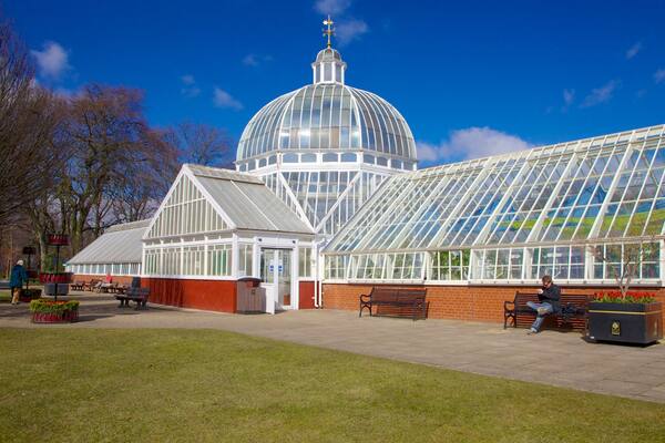 Queenâs Park johon kuuluu puisto