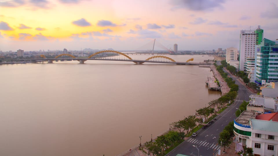 Han River which includes a city, a sunset and a river or creek