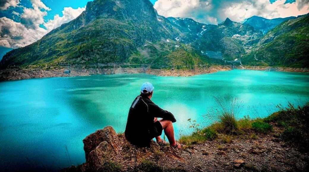 Amazing scenery, Peace and Quiet. Is a good choice for Hikers and Nature lovers. To arrive up there use the Châtelard Rail Attraction to enjoy amazing views. #Colorful
Read More here:
http://imoutoftheoffice.com/parc-d-attractions-du-chatelard-and-the-lac-d-emosson/