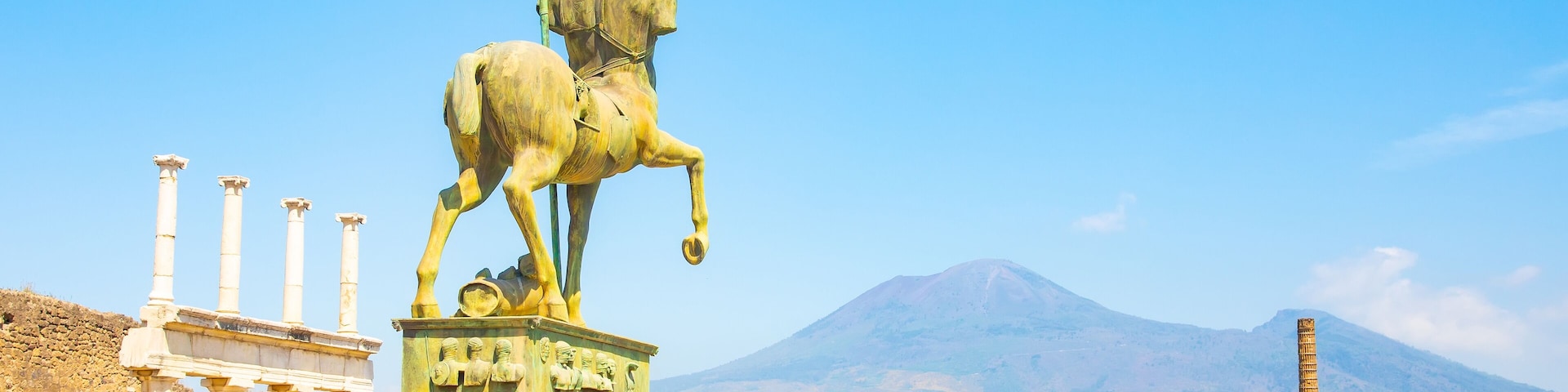 Panoramic view of ancient Pompeii city and Vesuvius volcano, Italy