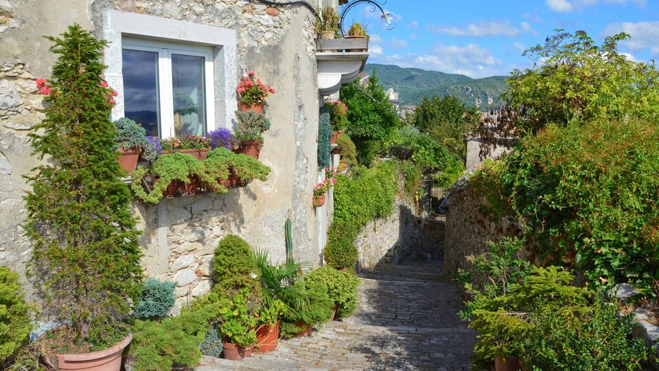 A characteristic road of Morcone, in the south of Italy