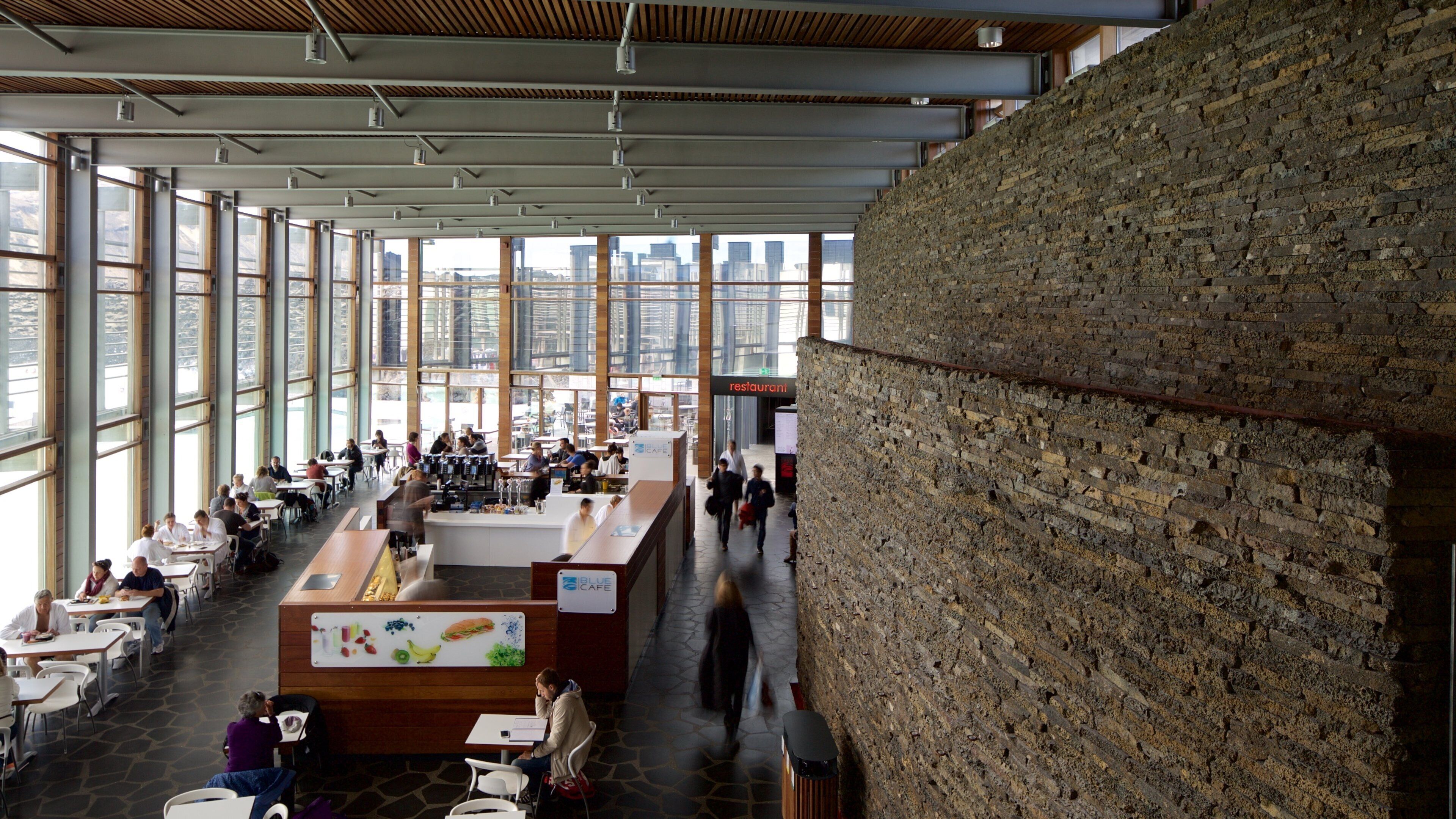 Grindavik showing interior views