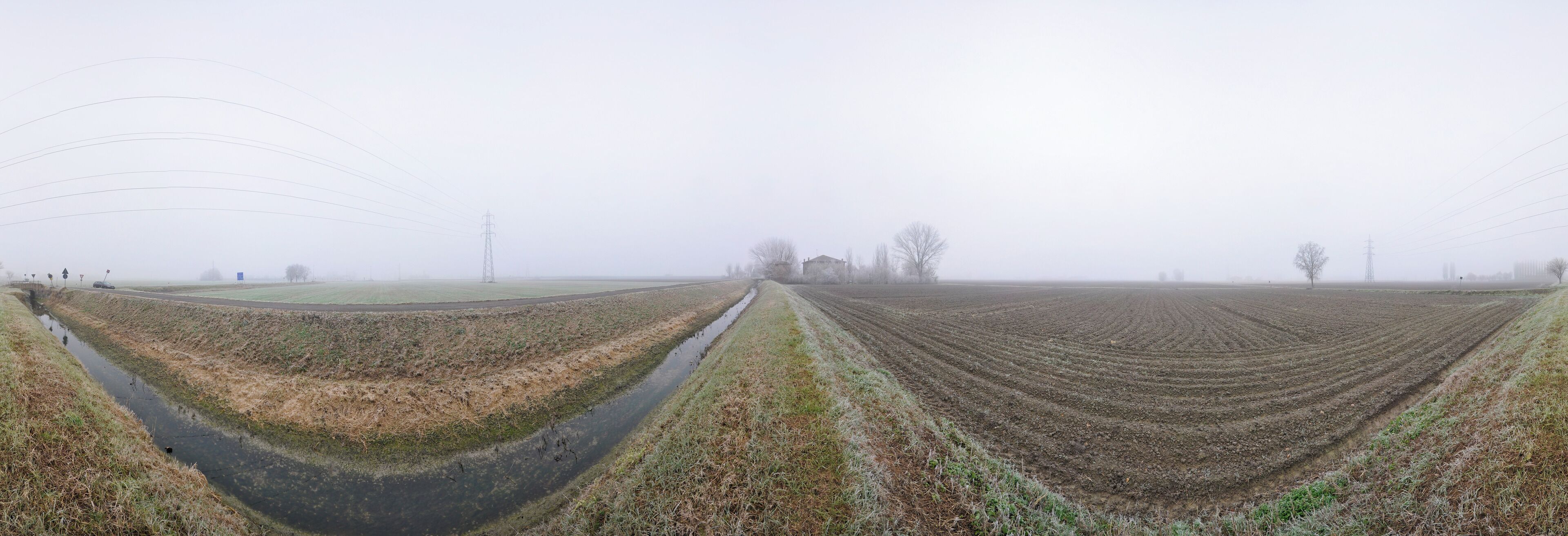 ...EVERY DAY FOG - Via Lunga, Crevalcore (BO), Italy - January 20, 2010