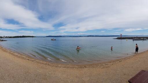Lac de Neuchatel, Suisse