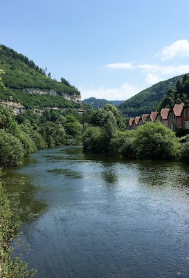 Founded by the Irish monk Ursicinus, Saint Ursanne is a picturesque, tranquil, medieval town on the banks of the river Doubs