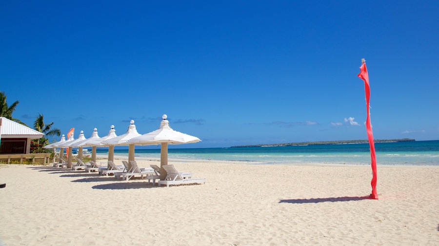 Santa Fe showing general coastal views and a sandy beach