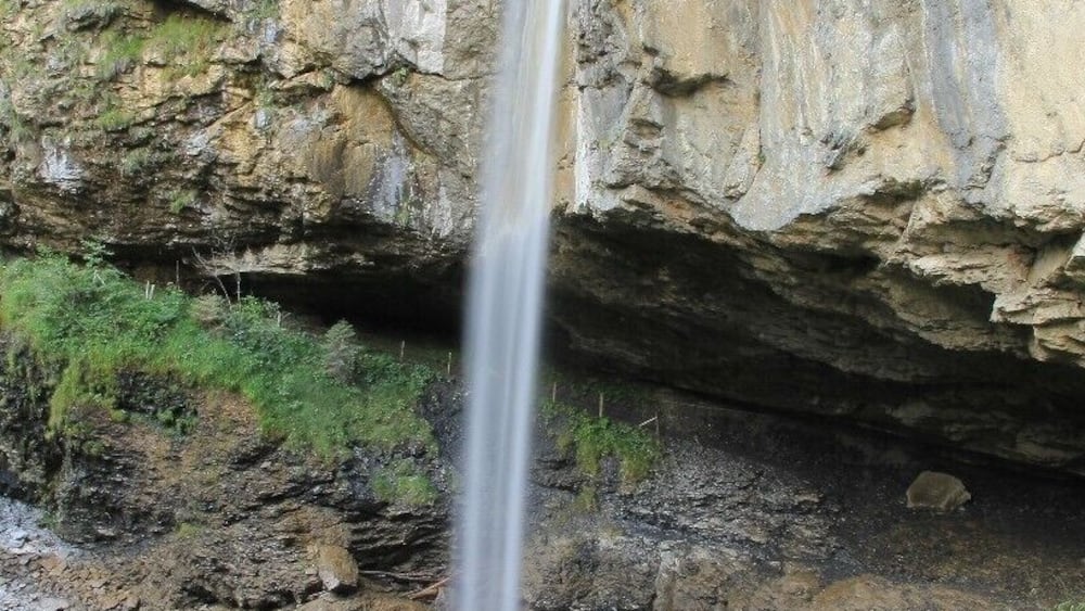 Waterfall: Bärglistüber