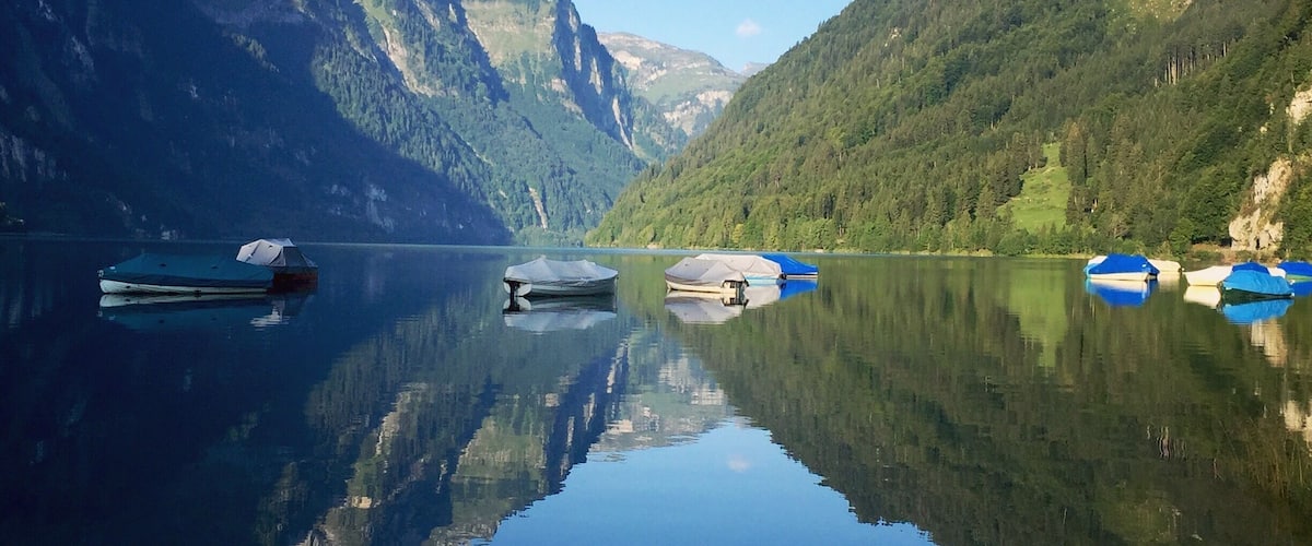 Turn the sight inside yourself and try to understand the #serenity of a clear blue mountain lake. 💙