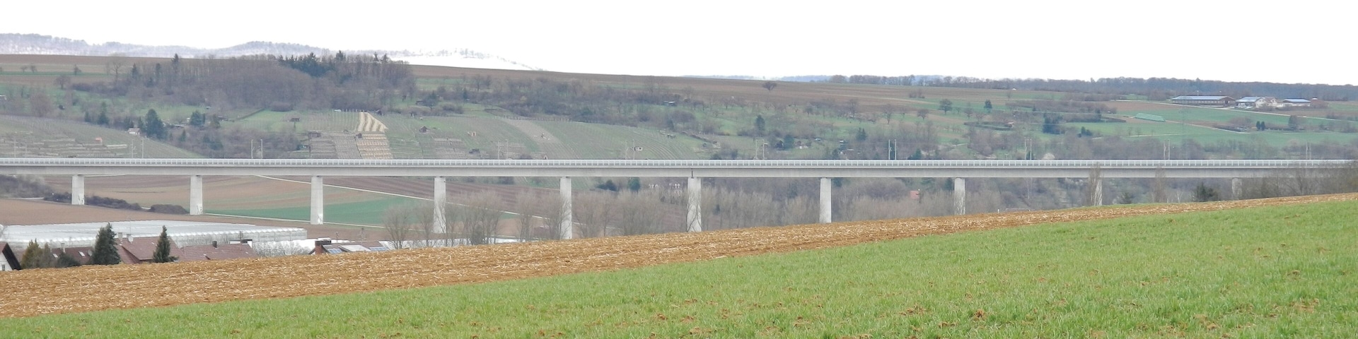 Eisenbahnbrücke über die Enz für die Schnellfahrstrecke Stuttgart - Mannheim