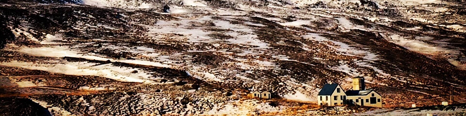 Hraundrangar, in north Iceland 😊