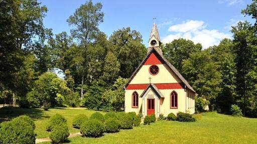 Rugby, Tennessee. Rugby is an unincorporated community in Morgan and Scott counties in the U.S. state of Tennessee. Founded in 1880 by English author Thomas Hughes, Rugby was built as an experimental utopian colony. ... By late 1887, most of the original colonists had either died or moved away from Rugby.