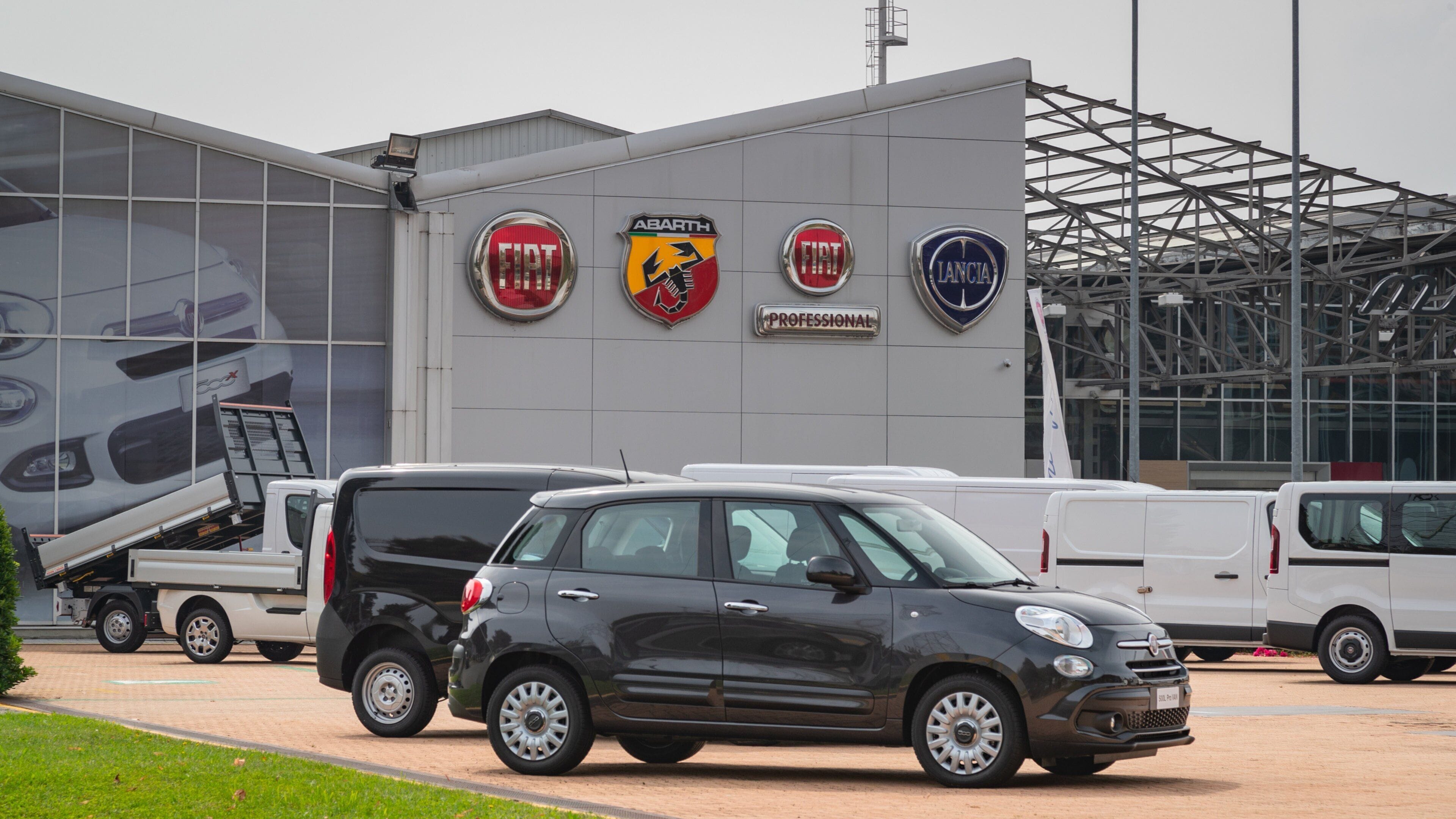 Mirafiori which includes signage