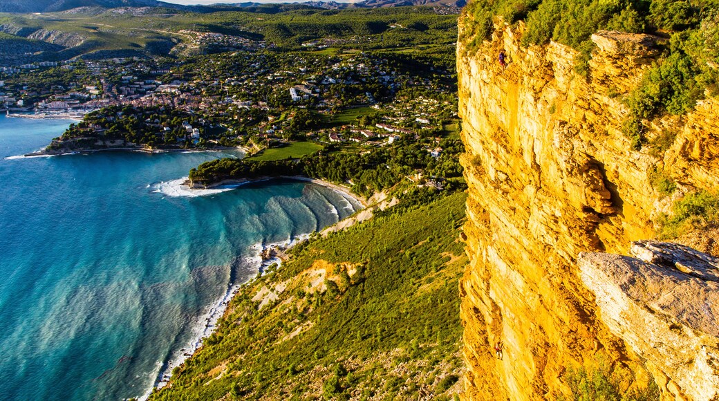 Amazing view of Cassis from Cap Canaille, a popular destination for rock climbers