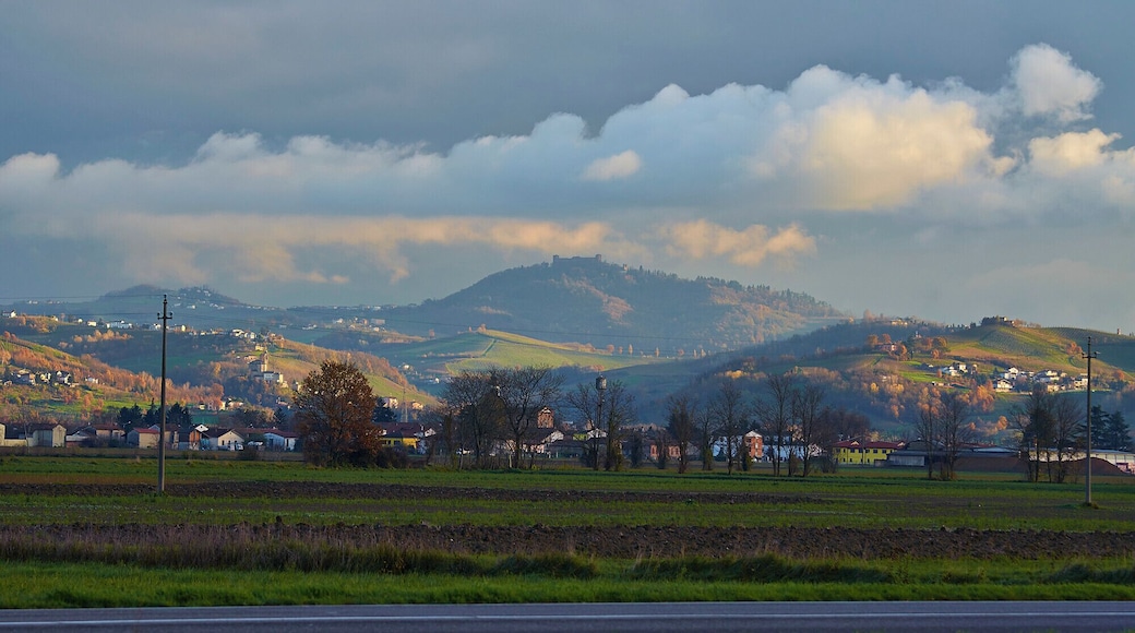 Montalto sotto le nuvole