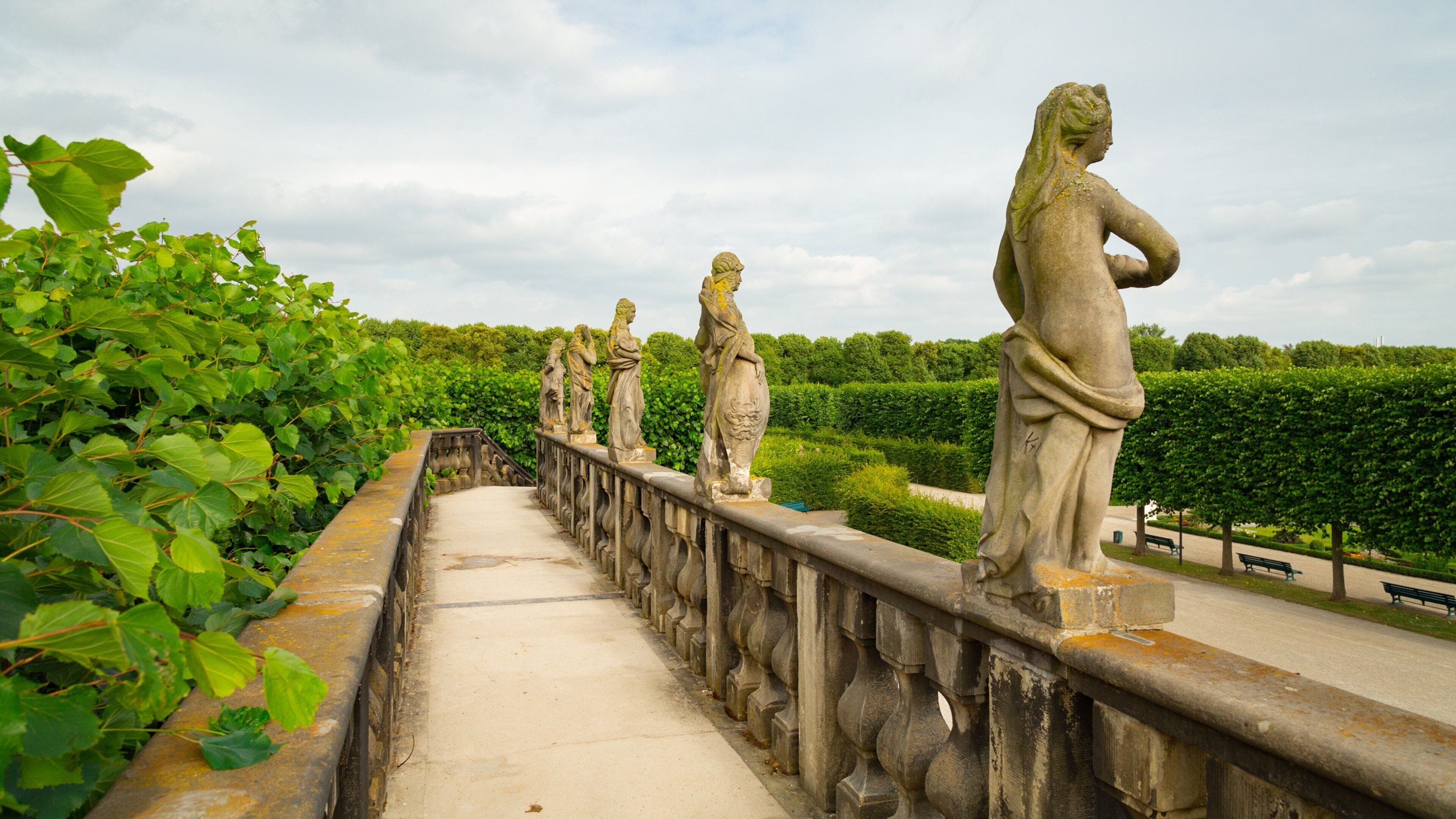 Herrenhausen Gardens which includes a statue or sculpture and a garden