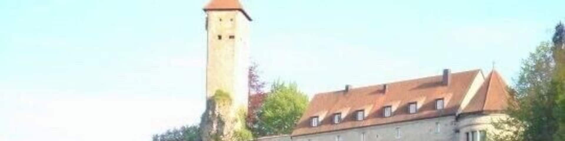 Veldenstein castle from the mid 13th century was once home to Herman Goering and has a bunker underneath. Great place to visit, eat and of course try the Veldensteiner beer! #matgothunts