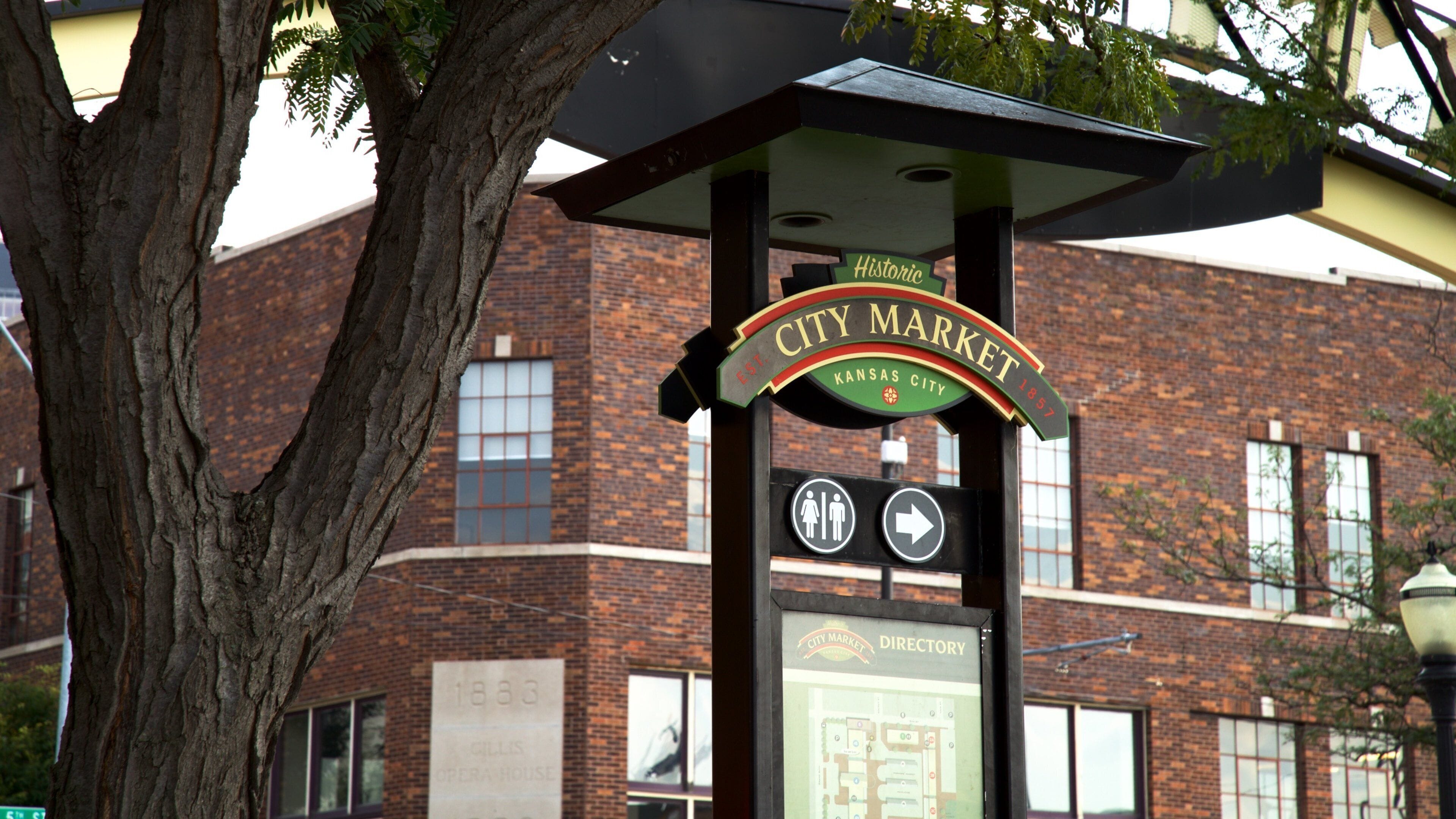 River Market which includes signage