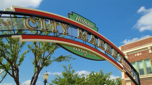 River Market showing signage