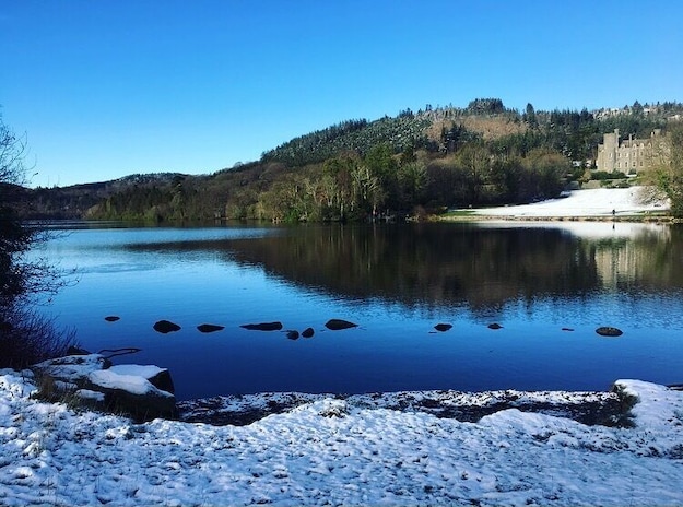 Castlwellan forest park in the snow ❄️ #beautiful #view #lake #icy #snow