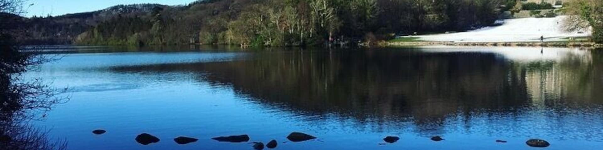Castlwellan forest park in the snow โ๏ธ #beautiful #view #lake #icy #snow