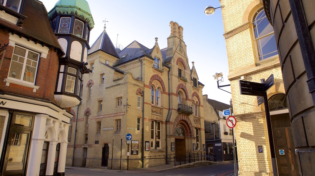 Cambridge Corn Exchange, Cambridge, England, Storbritannien og byder på gadeliv og kulturarvsgenstande