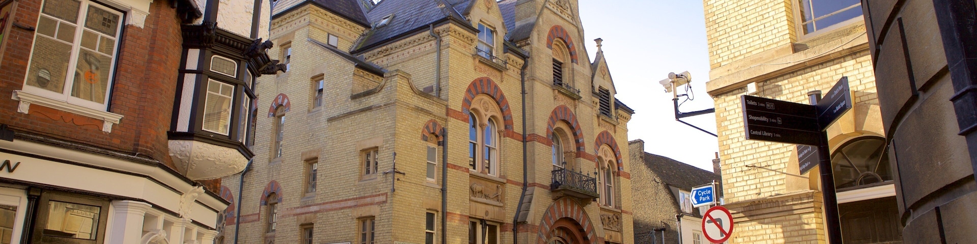Cambridge Corn Exchange, Cambridge, England, Storbritannien og byder på gadeliv og kulturarvsgenstande