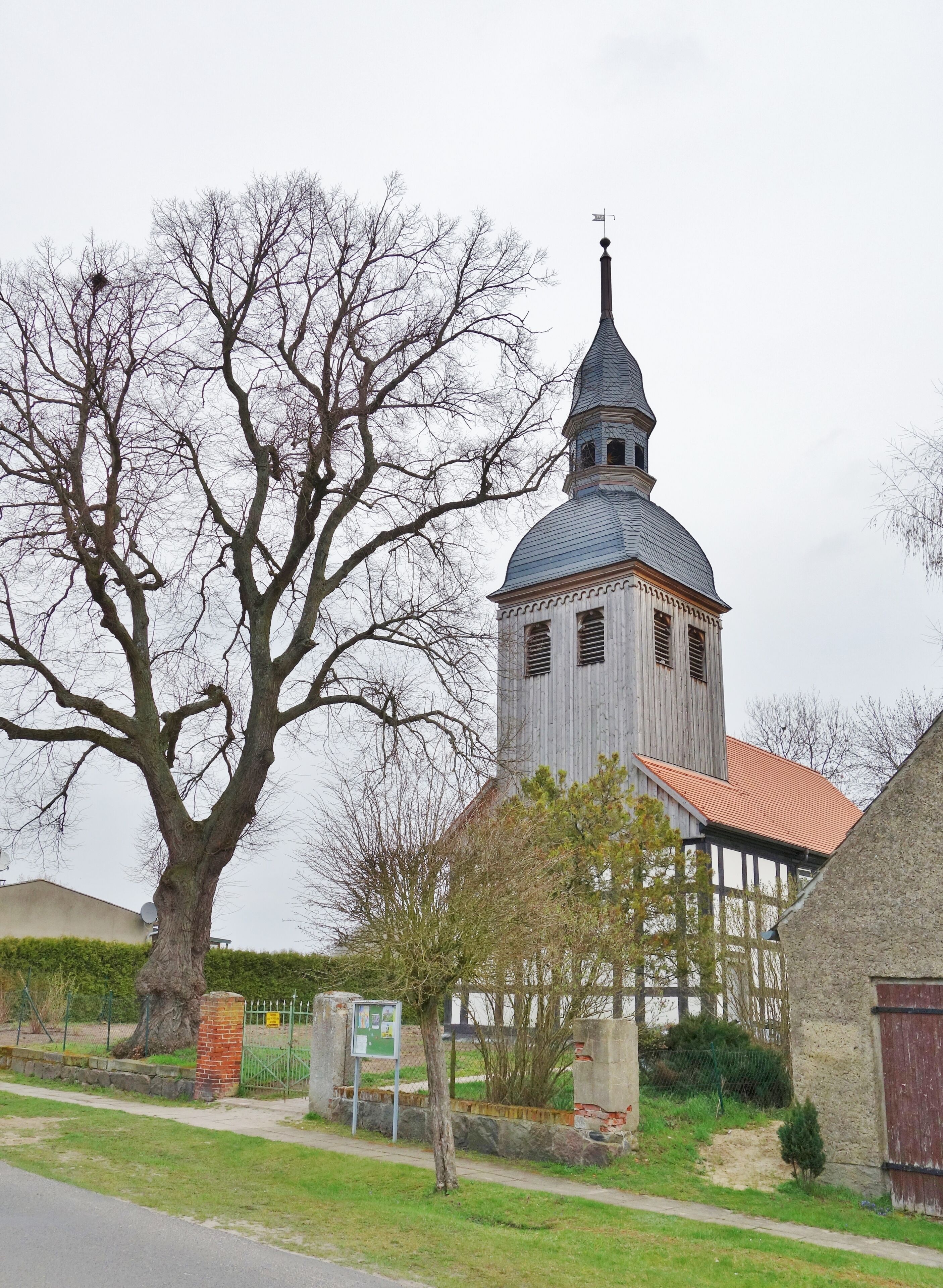 This is a picture of the Brandenburger Baudenkmal (cultural heritage monument) with the ID
